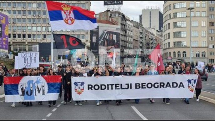 Osuda skidanja transparenata